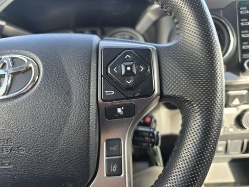 Used 2022 Toyota Tacoma SR5 image 17