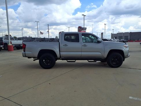 Certified 2023 Toyota Tacoma SR AWD/4WD image 8