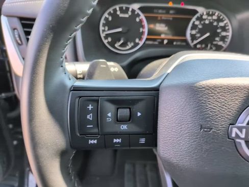 Used 2026 Nissan Rogue SV AWD/4WD image 15