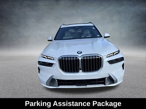 Used 2023 BMW X7 xDrive40i w/ Premium Package image 10