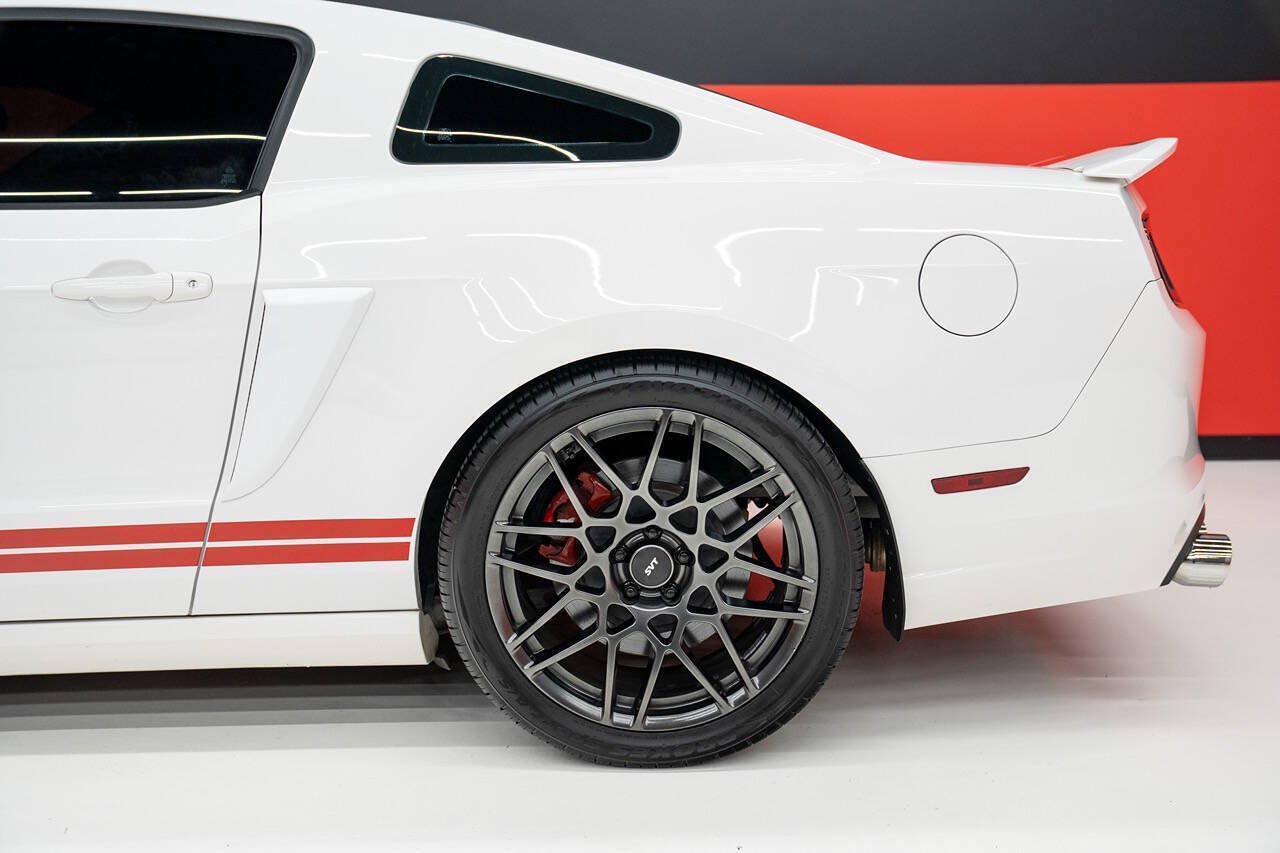 Used 2013 Ford Mustang Shelby GT500 RWD image 21