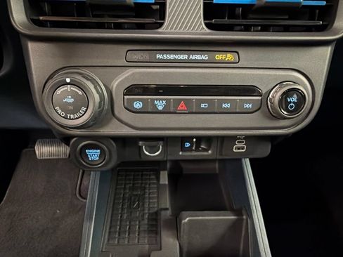 Certified 2025 Ford Maverick Lobo AWD/4WD image 14