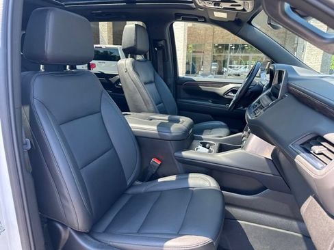 Used 2023 Chevrolet Suburban Z71 w/ Luxury Package AWD/4WD image 35