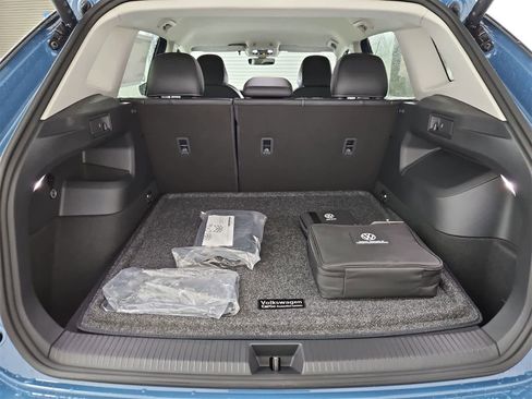 New 2026 Volkswagen Tiguan SE image 34