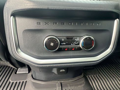 Used 2026 Ford Expedition Tremor AWD/4WD image 24