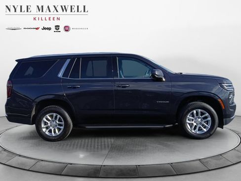 Used 2025 Chevrolet Tahoe LT RWD image 17