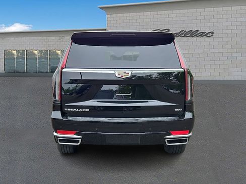 Used 2024 Cadillac Escalade ESV Premium Luxury AWD/4WD image 5
