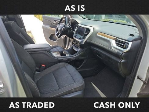Used 2020 GMC Acadia SLE FWD image 21