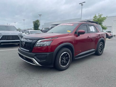 Used 2024 Nissan Pathfinder Rock Creek image 3