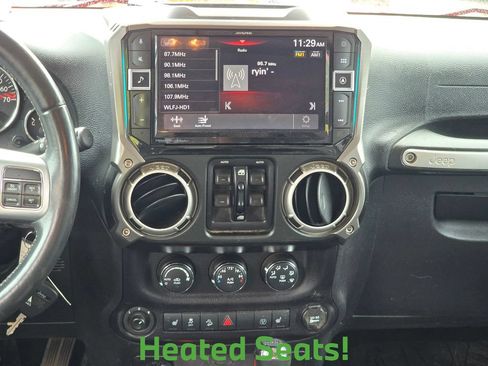 Used 2016 Jeep Wrangler Unlimited Rubicon AWD/4WD image 18