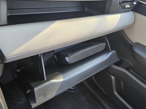 Certified 2024 Honda Pilot EX-L image 22