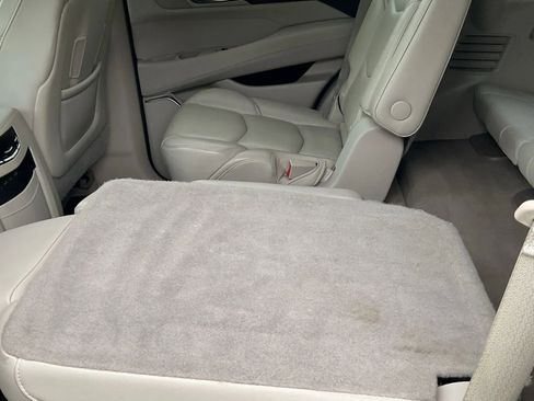 Used 2019 Cadillac Escalade Premium Luxury image 48