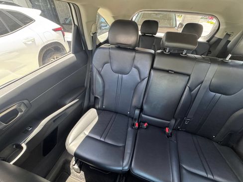 Used 2024 Kia Sorento S FWD image 42