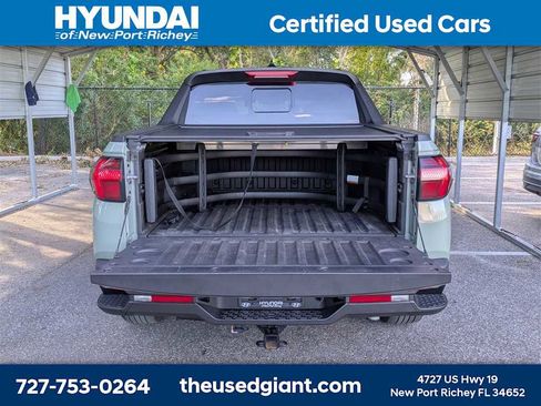 Certified 2022 Hyundai Santa Cruz SEL w/ Activity Package image 12