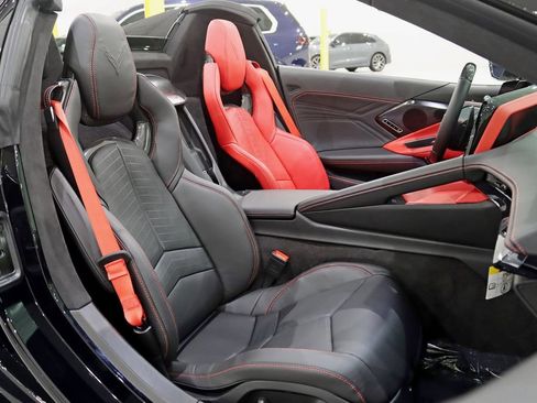 Used 2026 Chevrolet Corvette Z06 w/ Stealth Interior Trim Package RWD image 31