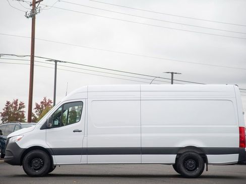 New 2025 Mercedes-Benz Sprinter 2500 image 7