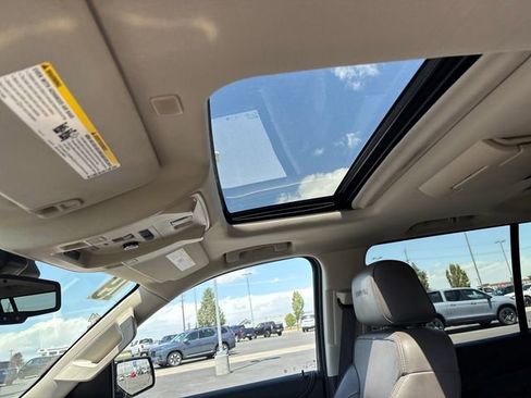 Used 2019 GMC Yukon XL Denali w/ Denali Ultimate Package AWD/4WD image 22