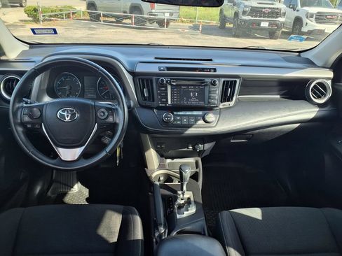 Used 2017 Toyota RAV4 XLE FWD image 3