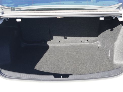 Used 2024 Chevrolet Malibu LT image 12