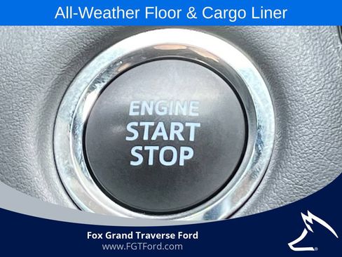 Used 2022 Toyota Highlander XLE AWD/4WD image 31