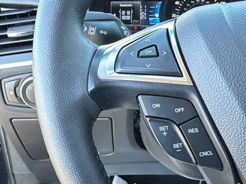 Certified 2024 Ford Edge Titanium image 17