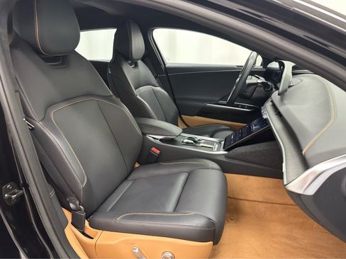 Used 2025 Lucid Air Touring AWD/4WD image 15