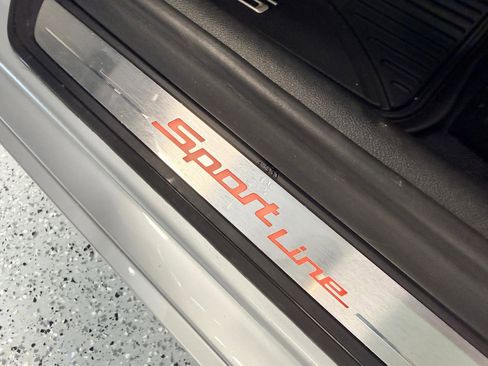 Used 2019 BMW 530i w/ Premium Package image 19