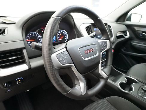 Used 2024 GMC Terrain SLE w/ Driver Convenience Package AWD/4WD image 8
