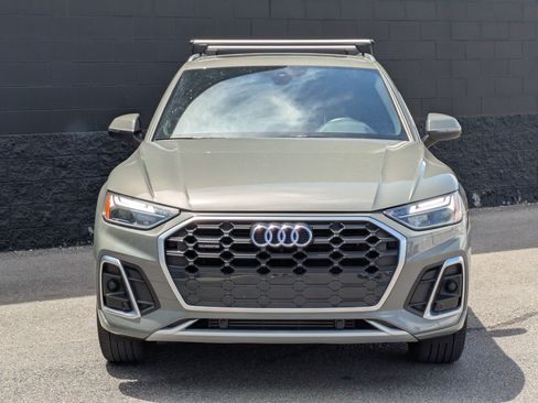 Certified 2023 Audi Q5 2.0T Premium w/ Convenience Package AWD/4WD image 2