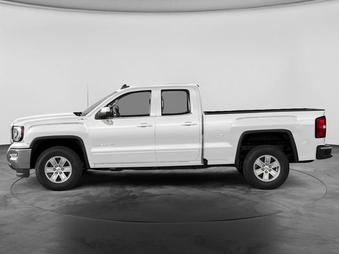 Used 2018 GMC Sierra 1500 SLE w/ SLE Value Package AWD/4WD image 3