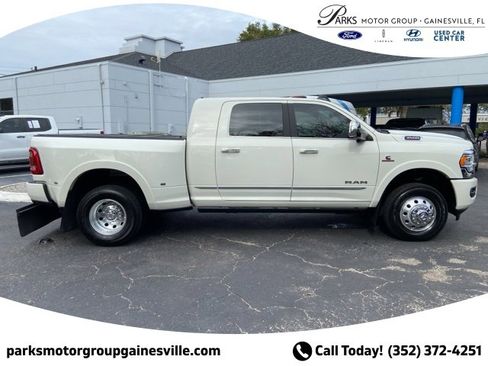 Used 2022 RAM 3500 Limited image 3