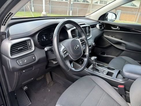 Used 2019 Kia Sorento FWD w/ LX Convenience Package image 12