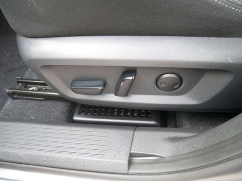 Certified 2022 Nissan Rogue SV image 15