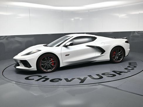 Used 2023 Chevrolet Corvette Stingray Premium Cpe w/ Z51 Performance Package RWD image 6
