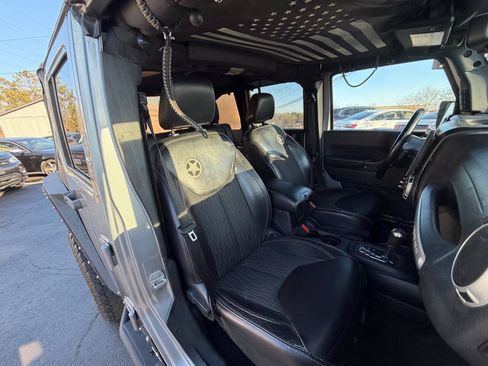 Used 2015 Jeep Wrangler Unlimited Sport AWD/4WD image 8