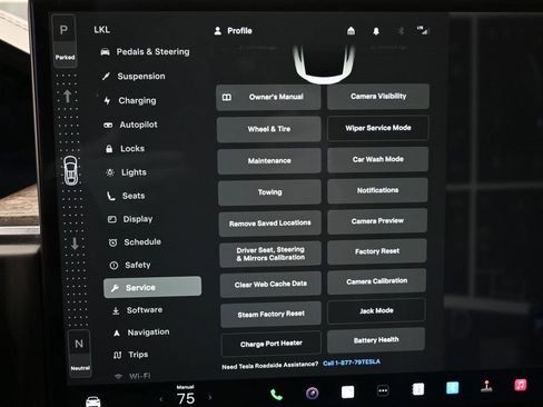 Used 2022 Tesla Model X image 30
