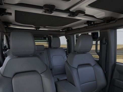 New 2026 Ford Bronco Badlands w/ Sasquatch Package image 37