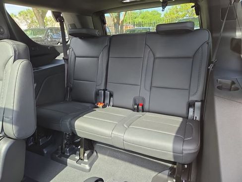 New 2026 GMC Yukon Denali w/ Denali Reserve Package AWD/4WD image 12