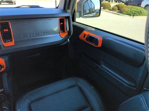 Certified 2025 Ford Bronco Badlands image 16