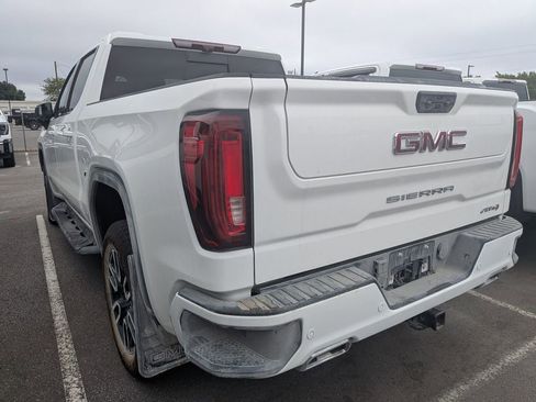 Used 2025 GMC Sierra 1500 AT4 w/ Technology Package AWD/4WD image 7