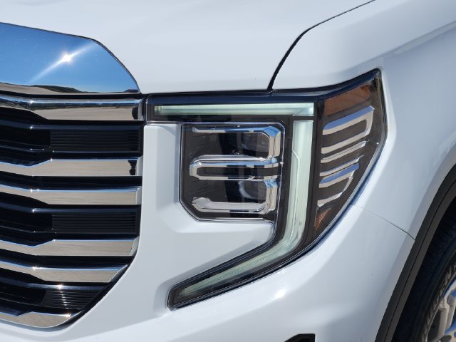 Used 2025 GMC Sierra 1500 SLT AWD/4WD image 9