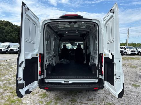 New 2026 Ford Transit 250 148 Medium Roof RWD image 12