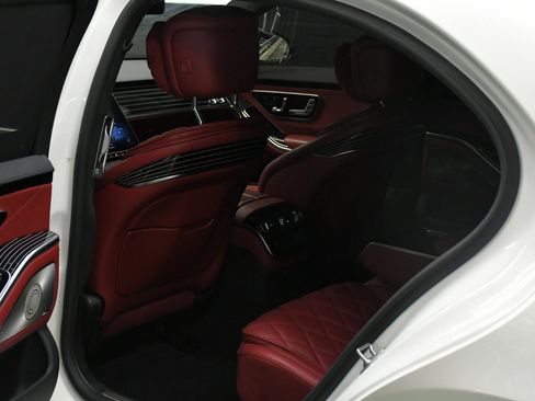 Used 2022 Mercedes-Benz S 580 4MATIC Sedan image 33