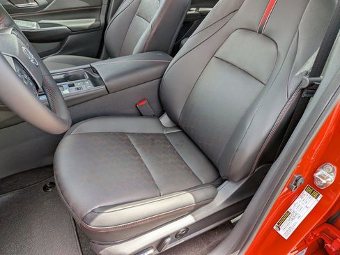 New 2026 Nissan Sentra SR w/ SR Premium Package FWD image 32