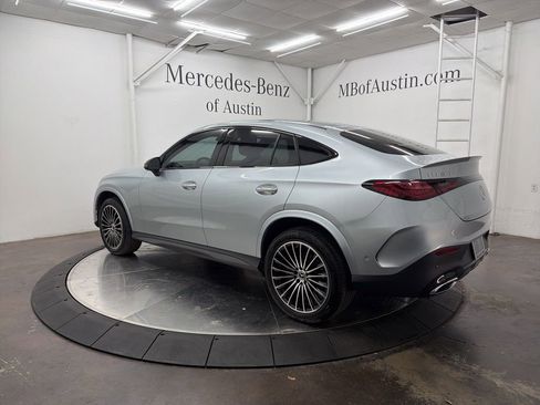 Used 2025 Mercedes-Benz GLC 300 4MATIC image 5