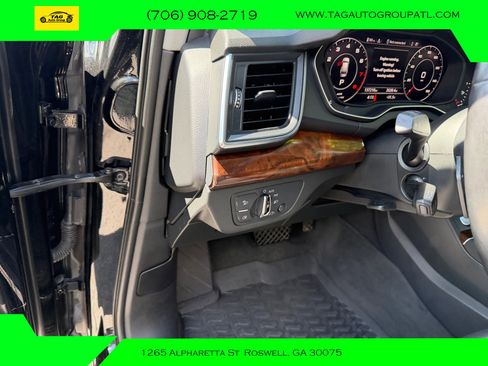 Used 2018 Audi Q5 2.0T Premium Plus w/ Premium Plus Package AWD/4WD image 13