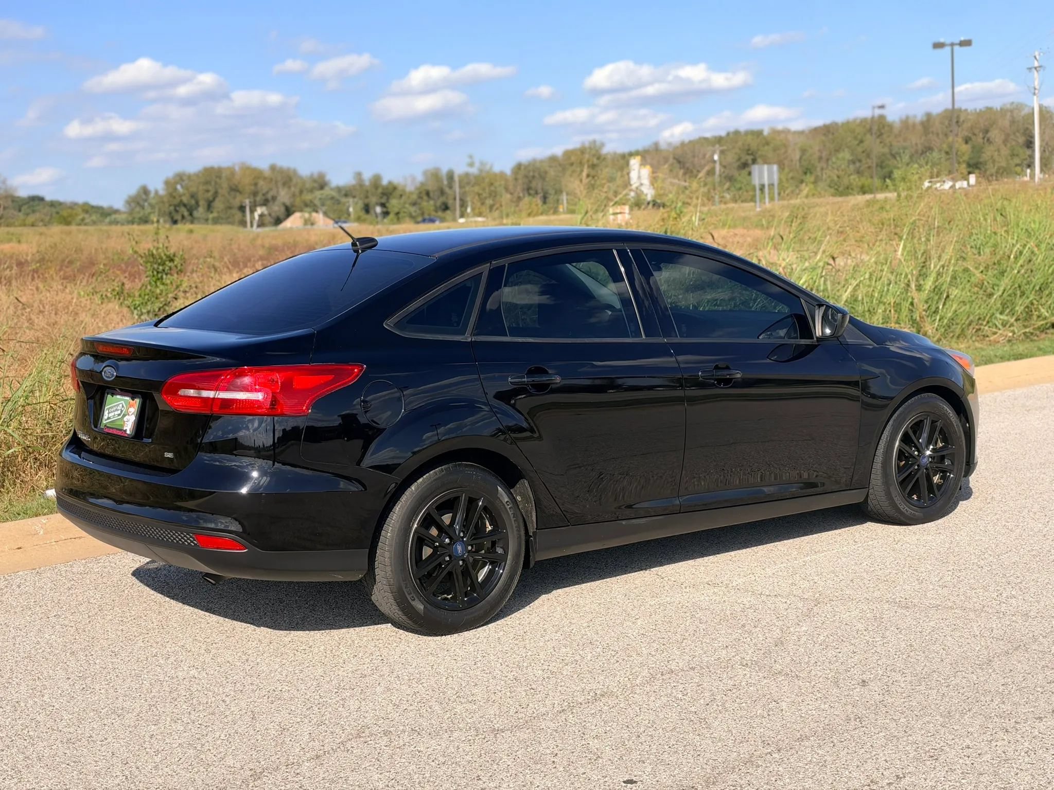 Used 2018 Ford Focus SE FWD image 30