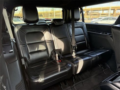 Used 2021 Lincoln Navigator L Reserve image 32