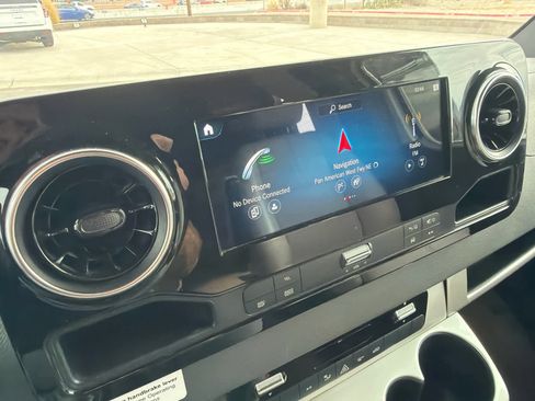 Used 2020 Mercedes-Benz Sprinter 3500 image 36