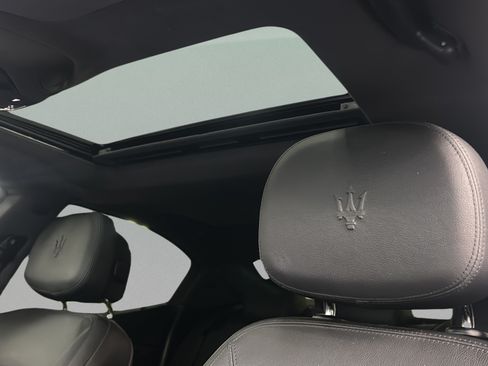 Used 2021 Maserati Ghibli RWD image 30